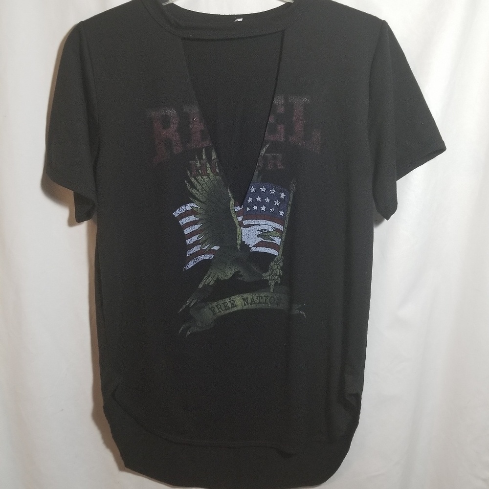 Love Culture| Free Nation Choker VNeck Top